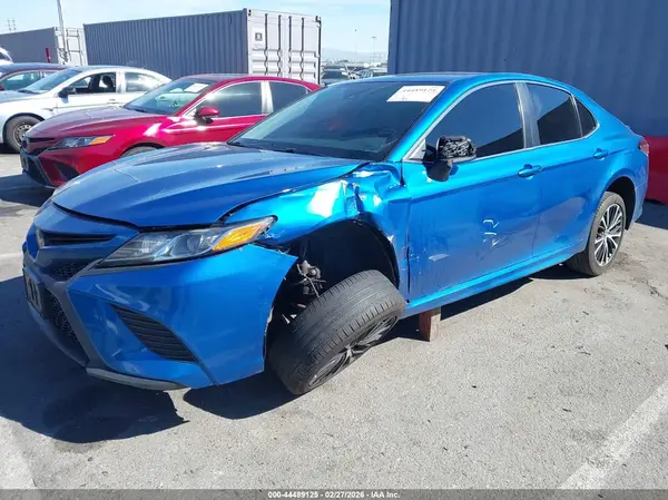 4T1B11HK6KU277745 2019 TOYOTA CAMRY - Image 2