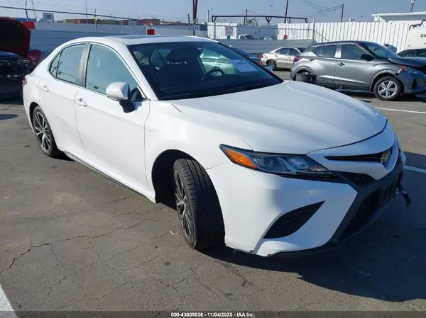 4T1B11HK6KU279169 2019 TOYOTA CAMRY - Image 1
