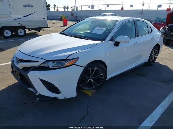 4T1B11HK6KU279169 2019 TOYOTA CAMRY - Image 2