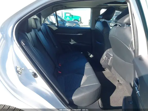 4T1B11HK6KU279169 2019 TOYOTA CAMRY - Image 8