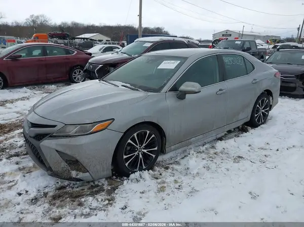 4T1B11HK6KU281732 2019 TOYOTA CAMRY - Image 2