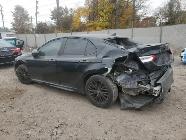 4T1B11HK6KU282640 2019 TOYOTA CAMRY - Image 2