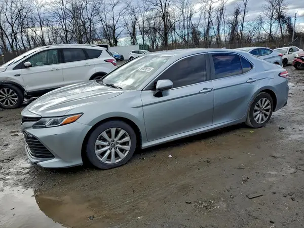 4T1B11HK6KU285473 2019 TOYOTA CAMRY - Image 1