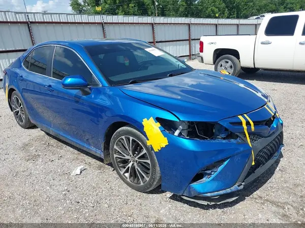 4T1B11HK6KU295288 2019 TOYOTA CAMRY - Image 1