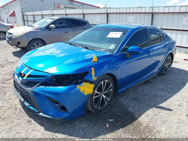 4T1B11HK6KU295288 2019 TOYOTA CAMRY - Image 2