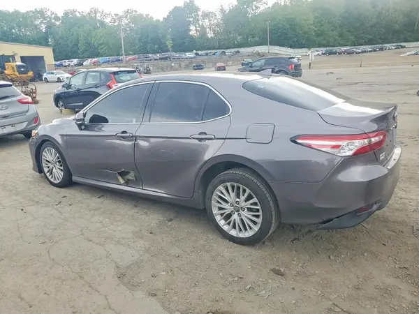 4T1B11HK6KU296764 2019 TOYOTA CAMRY - Image 2