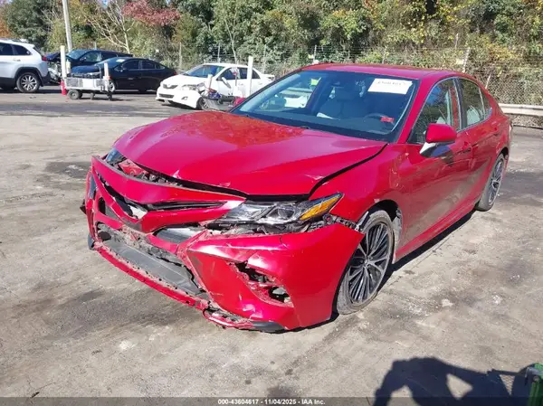 4T1B11HK6KU299843 2019 TOYOTA CAMRY - Image 2