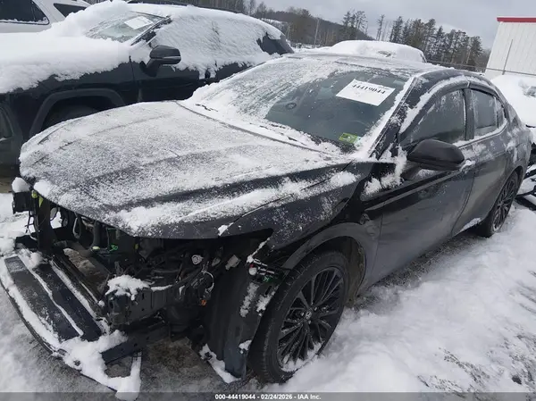 4T1B11HK6KU300229 2019 TOYOTA CAMRY - Image 2