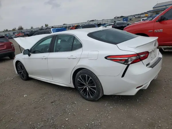 4T1B11HK6KU681371 2019 TOYOTA CAMRY - Image 2