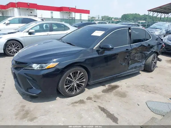 4T1B11HK6KU682892 2019 TOYOTA CAMRY - Image 2