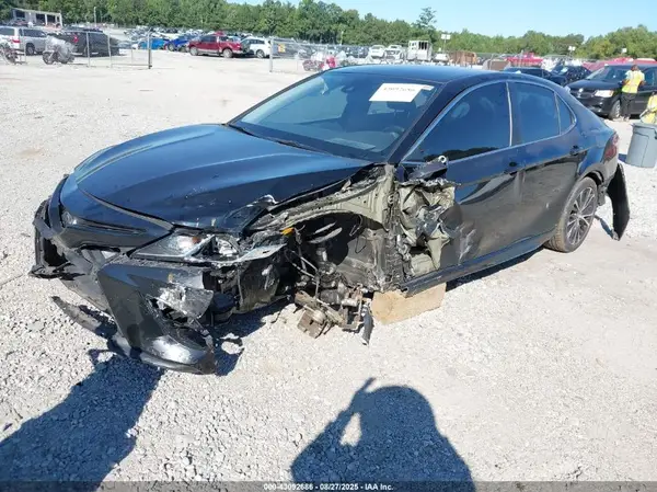 4T1B11HK6KU683184 2019 TOYOTA CAMRY - Image 2