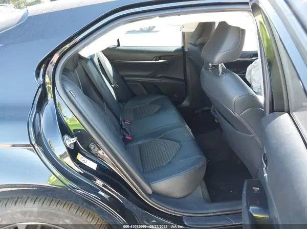 4T1B11HK6KU683184 2019 TOYOTA CAMRY - Image 8