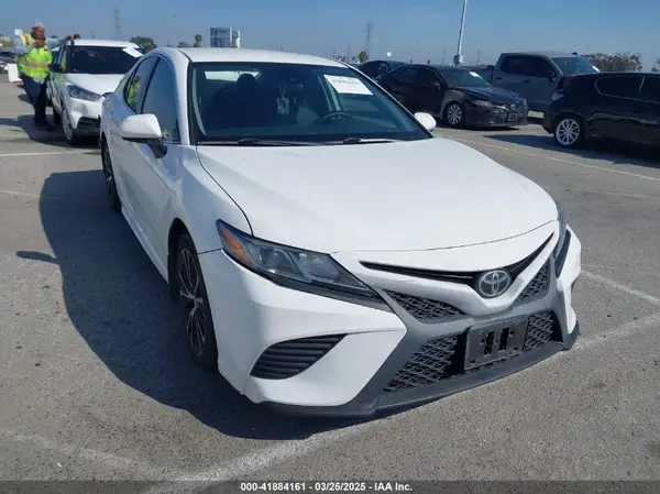 4T1B11HK6KU684612 2019 TOYOTA CAMRY - Image 1