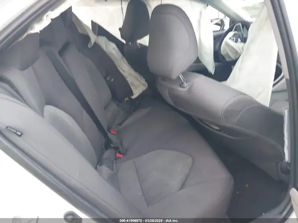 4T1B11HK6KU685386 2019 TOYOTA CAMRY - Image 8