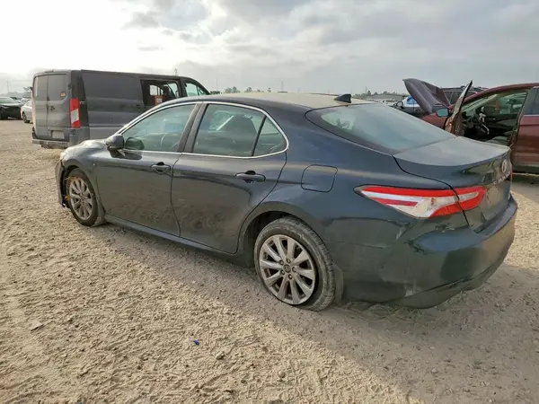 4T1B11HK6KU694881 2019 TOYOTA CAMRY - Image 2