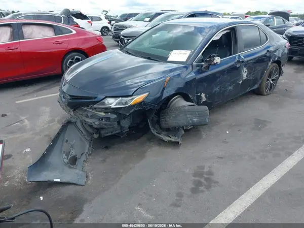 4T1B11HK6KU697571 2019 TOYOTA CAMRY - Image 2