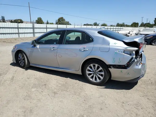 4T1B11HK6KU698946 2019 TOYOTA CAMRY - Image 2