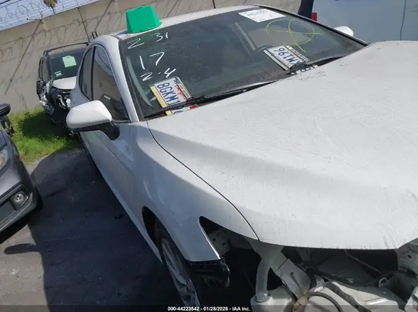 4T1B11HK6KU707466 2019 TOYOTA CAMRY - Image 1