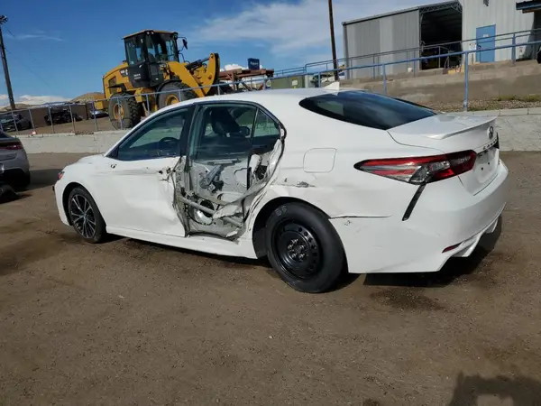 4T1B11HK6KU708035 2019 TOYOTA CAMRY - Image 2