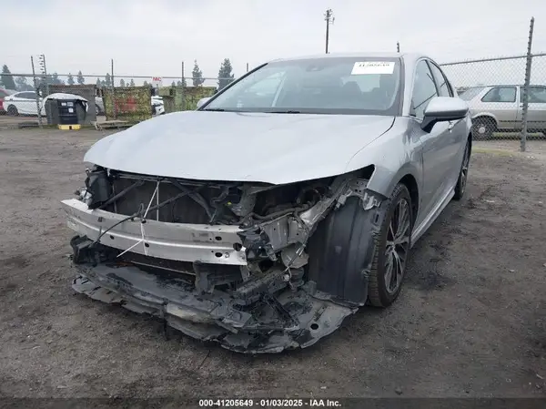 4T1B11HK6KU710786 2019 TOYOTA CAMRY - Image 2