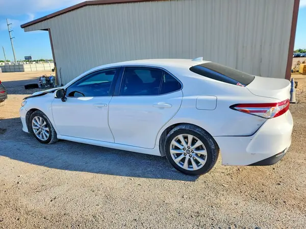 4T1B11HK6KU713896 2019 TOYOTA CAMRY - Image 2