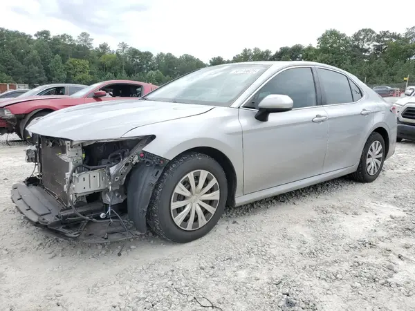 4T1B11HK6KU715714 2019 TOYOTA CAMRY - Image 1