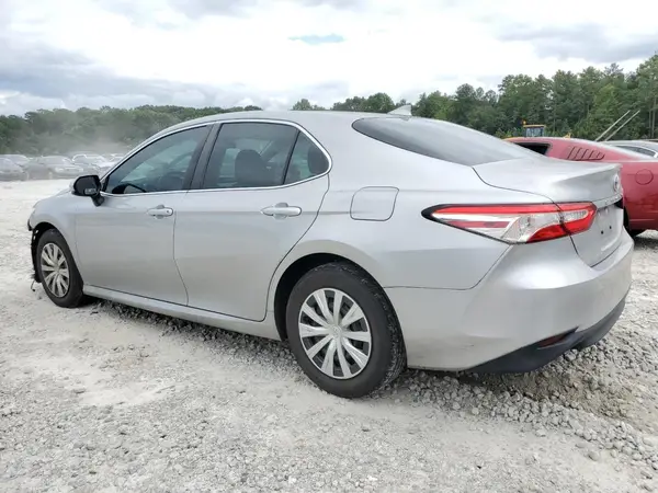 4T1B11HK6KU715714 2019 TOYOTA CAMRY - Image 2