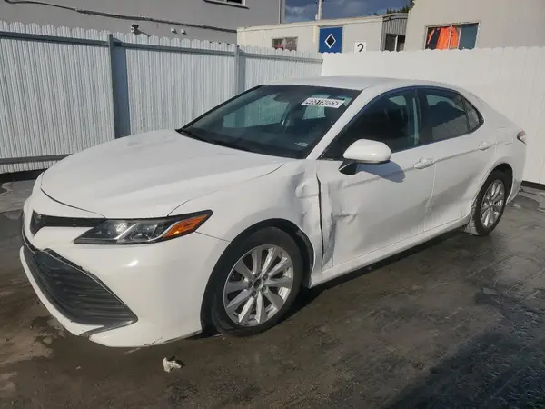 4T1B11HK6KU718208 2019 TOYOTA CAMRY - Image 1