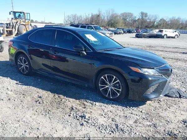 4T1B11HK6KU720394 2019 TOYOTA CAMRY - Image 1