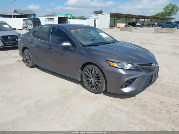 4T1B11HK6KU721870 2019 TOYOTA CAMRY - Image 1