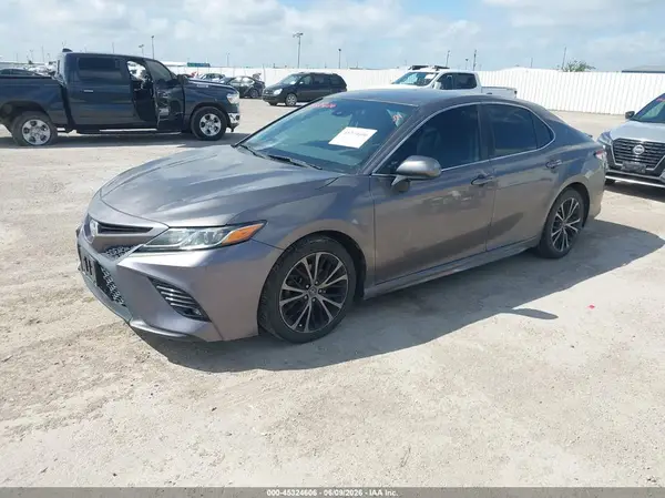 4T1B11HK6KU721870 2019 TOYOTA CAMRY - Image 2