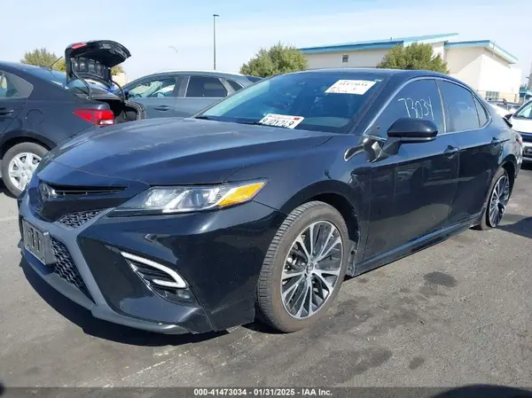 4T1B11HK6KU722274 2019 TOYOTA CAMRY - Image 2