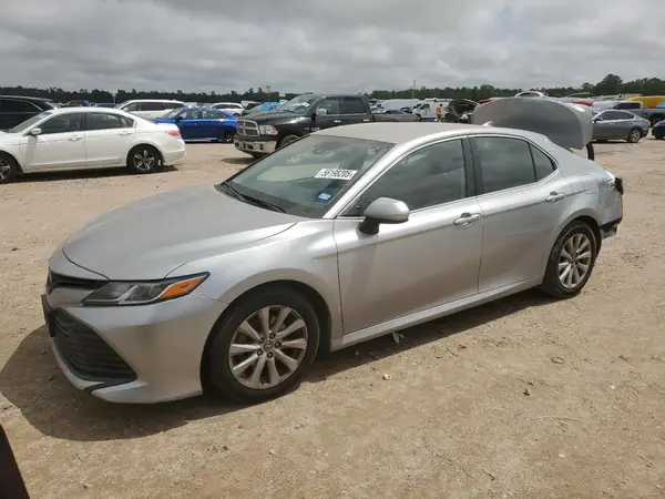 4T1B11HK6KU723327 2019 TOYOTA CAMRY - Image 1
