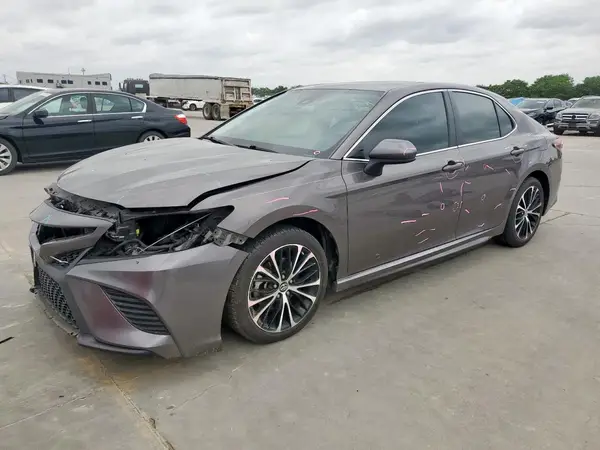 4T1B11HK6KU726678 2019 TOYOTA CAMRY - Image 1