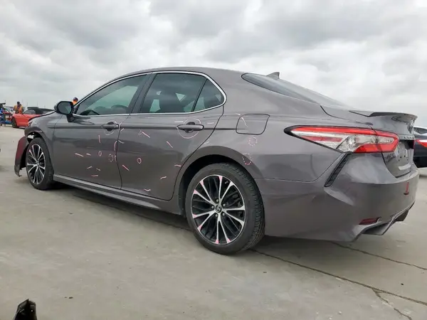 4T1B11HK6KU726678 2019 TOYOTA CAMRY - Image 2