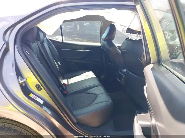 4T1B11HK6KU729824 2019 TOYOTA CAMRY - Image 8