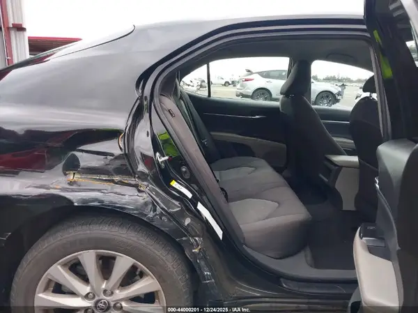 4T1B11HK6KU729872 2019 TOYOTA CAMRY - Image 8