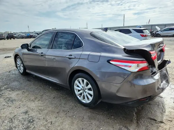 4T1B11HK6KU730391 2019 TOYOTA CAMRY - Image 2
