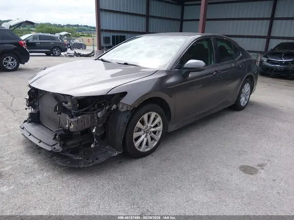4T1B11HK6KU733033 2019 TOYOTA CAMRY - Image 2