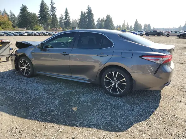 4T1B11HK6KU735056 2019 TOYOTA CAMRY - Image 2