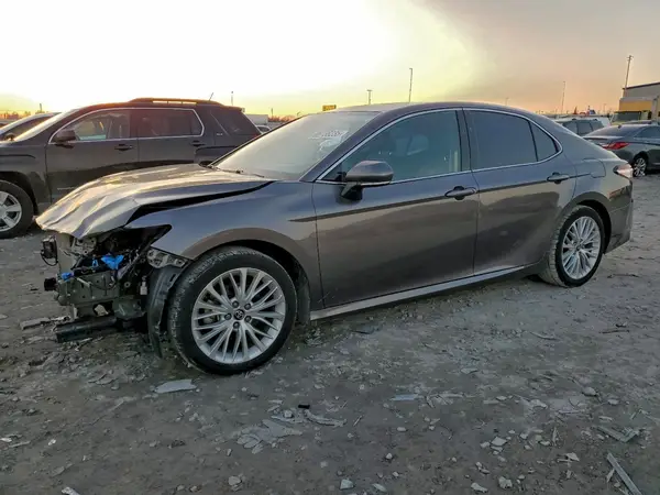 4T1B11HK6KU735249 2019 TOYOTA CAMRY - Image 1