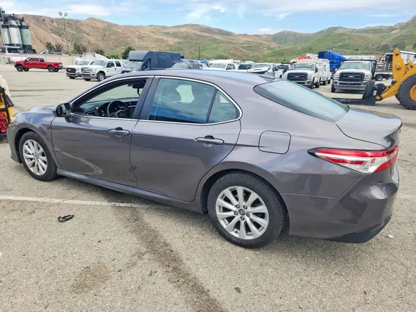 4T1B11HK6KU736191 2019 TOYOTA CAMRY - Image 2