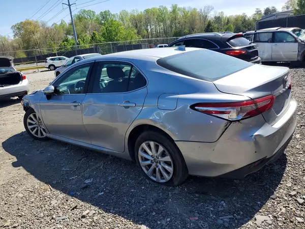 4T1B11HK6KU737504 2019 TOYOTA CAMRY - Image 2