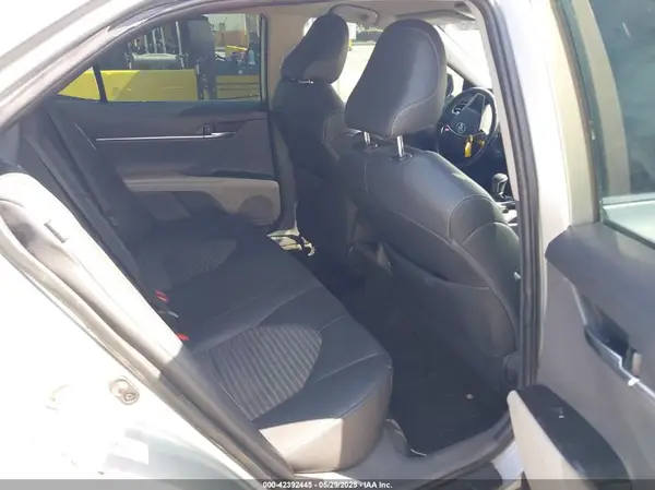 4T1B11HK6KU741715 2019 TOYOTA CAMRY - Image 8