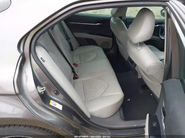 4T1B11HK6KU742153 2019 TOYOTA CAMRY - Image 8