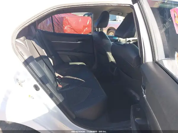 4T1B11HK6KU743741 2019 TOYOTA CAMRY - Image 8