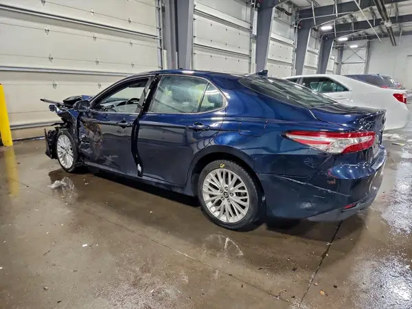 4T1B11HK6KU744727 2019 TOYOTA CAMRY - Image 2