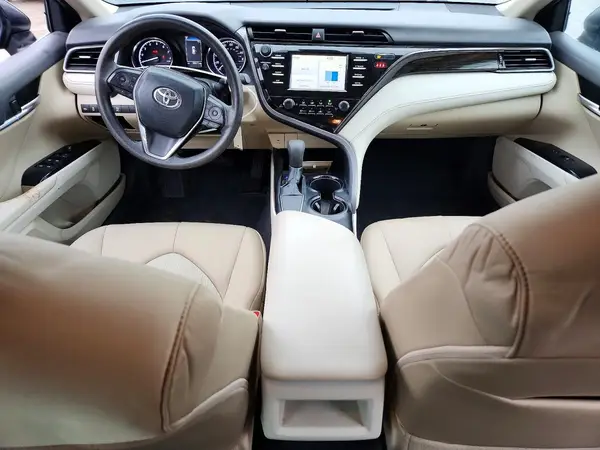 4T1B11HK6KU745702 2019 TOYOTA CAMRY - Image 8