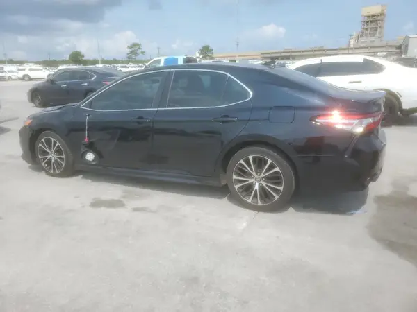 4T1B11HK6KU748065 2019 TOYOTA CAMRY - Image 2