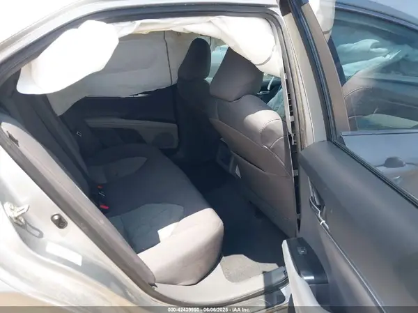 4T1B11HK6KU752472 2019 TOYOTA CAMRY - Image 8